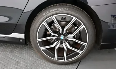BMW 7-Series 2023, 85914 км, за 65046.9 USD - фото 21