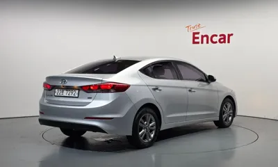 Hyundai Avante 2017, 74031 км, за 6058.64 USD