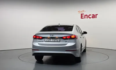 Hyundai Avante 2017, 74031 км, за 6058.64 USD