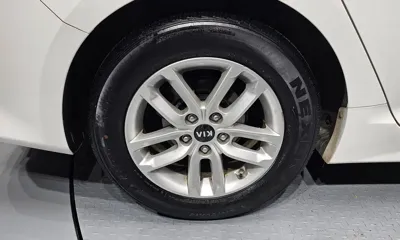 Kia K5 2015, 109174 км, за 4753.53 USD