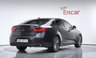 Kia K7 2019, 221373 км, за 5529.54 USD