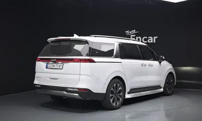 Kia Canival 2023, 72766 км, за 20121.11 USD