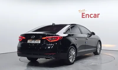 Hyundai Sonata 2015, 73542 км, за 6825.71 USD