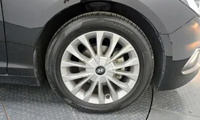 Hyundai Sonata 2015, 73542 км, за 6825.71 USD