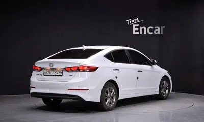Hyundai Avante 2017, 54576 км, за 8255.86 USD