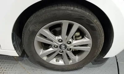 Hyundai Avante 2017, 54576 км, за 8255.86 USD