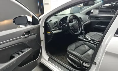 Hyundai Avante 2017, 54576 км, за 8255.86 USD - фото 10