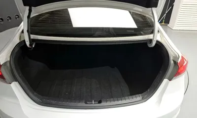 Hyundai Avante 2017, 54576 км, за 8255.86 USD - фото 20