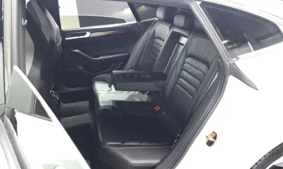 Volkswagen Arteon 2023, 27073 км, за 24093.24 USD - фото 12