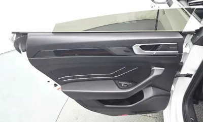 Volkswagen Arteon 2023, 27073 км, за 24093.24 USD - фото 25