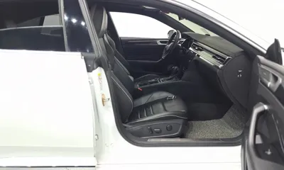 Volkswagen Arteon 2023, 27073 км, за 24093.24 USD - фото 26