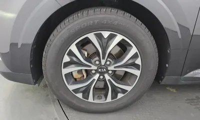 Kia Canival 2021, 158703 км, за 12052.12 USD