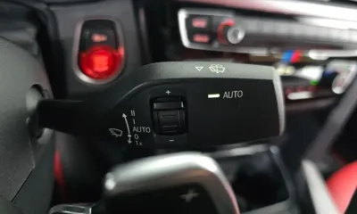 BMW 3-Series 2018, 35619 км, за 17781.61 USD - фото 32