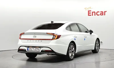 Hyundai Sonata 2022, 89232 км, за 10223.35 USD