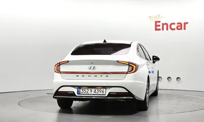 Hyundai Sonata 2022, 89232 км, за 10223.35 USD