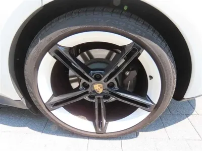 Porsche Taycan 2023, 33000 км, за 72206.91 USD - фото 16