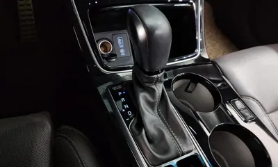 Hyundai Grandeur 2018, 107842 км, за 9846.4 USD - фото 9