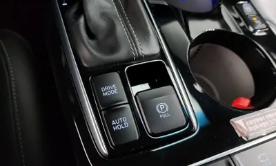 Hyundai Grandeur 2018, 107842 км, за 9846.4 USD - фото 19