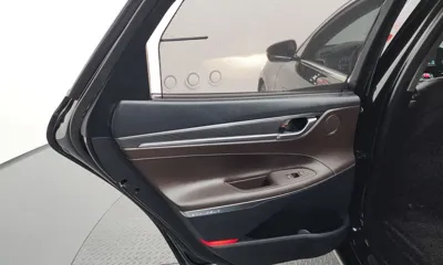 Hyundai Grandeur 2018, 107842 км, за 9846.4 USD - фото 25