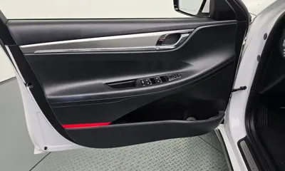 Hyundai Grandeur 2022, 50198 км, за 17526.59 USD - фото 24
