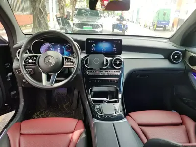 Mercedes-Benz GLC Coupe 2023, 59500 км, за 30911.93 USD - фото 10