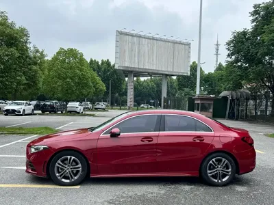 Mercedes-Benz A-Class 2021, 68000 км, за 12948.54 USD - фото 7