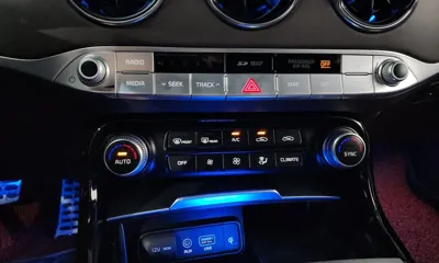 Kia Stinger 2018, 121715 км, за 8526.98 USD - фото 15