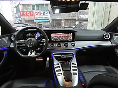Mercedes-Benz AMG GT 2023, 39123 км, за 51470.1 USD - фото 7