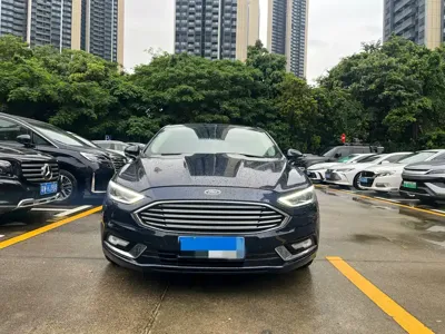 Ford Mondeo 2018, 130000 км, за 8534.27 USD