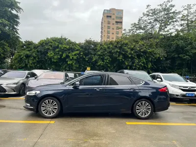 Ford Mondeo 2018, 130000 км, за 8534.27 USD