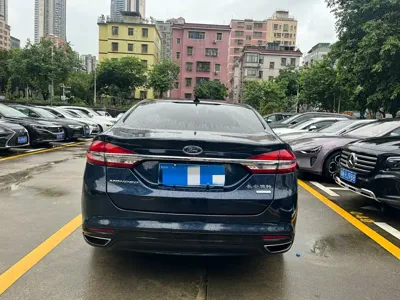 Ford Mondeo 2018, 130000 км, за 8534.27 USD