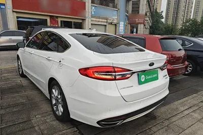 Ford Mondeo 2017, 72700 км, за 8606 USD