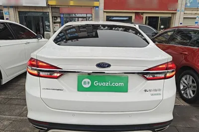 Ford Mondeo 2017, 72700 км, за 8606 USD