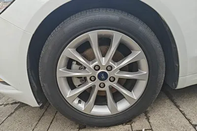 Ford Mondeo 2017, 72700 км, за 8606 USD - фото 10