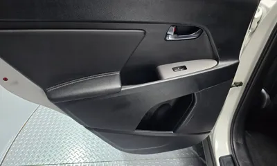 Kia Sportage 2015, 109982 км, за 5211.73 USD - фото 25