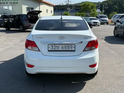 Hyundai Accent 2015, 104000 км, за 3282.13 USD