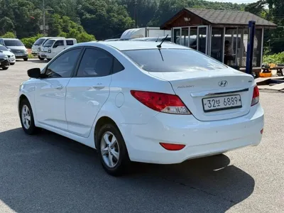 Hyundai Accent 2015, 104000 км, за 3282.13 USD