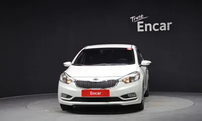 Kia K3 2015, 142976 км, за 2593.77 USD