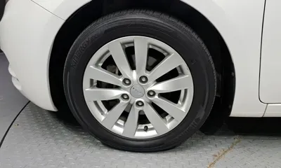 Kia K3 2015, 142976 км, за 2593.77 USD