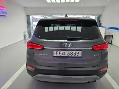 Hyundai Santafe 2019, 81659 км, за 12221.28 USD