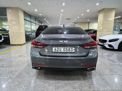 Hyundai Genesis 2016, 64239 км, за 6988.94 USD