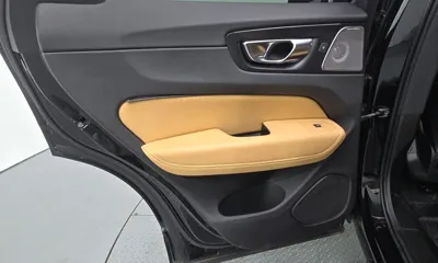 Volvo XC60 2019, 116933 км, за 17001.44 USD - фото 25