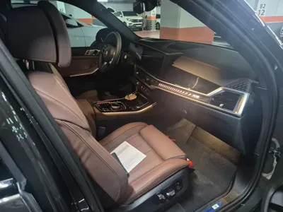 BMW X5 2026, 1800 км, за 88247.02 USD
