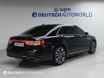 Lincoln Continental 2020, 91871 км, за 13586.42 USD
