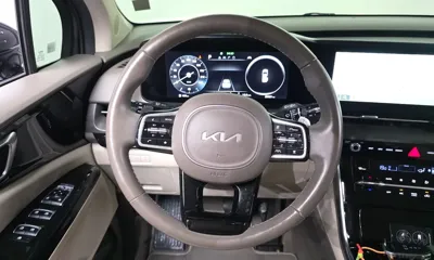 Kia Canival 2023, 39821 км, за 18970.72 USD - фото 13