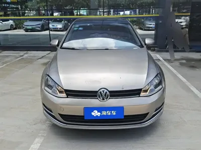 Volkswagen Golf 2015, 105100 км, за 6188.39 USD