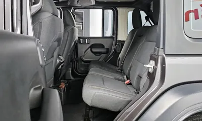 Jeep Wrangler 2024, 13223 км, за 35033.08 USD - фото 12