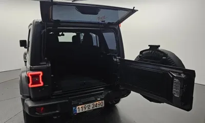 Jeep Wrangler 2024, 13223 км, за 35033.08 USD - фото 20