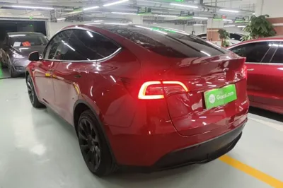 Tesla Model Y 2022, 17800 км, за 29883 USD