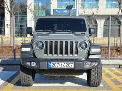 Jeep Wrangler 2023, 24000 км, за 32755.68 USD
